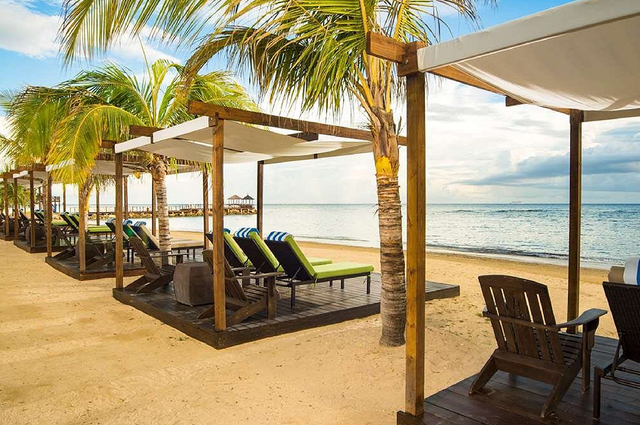Best Outdoor Cabanas on The Pool
